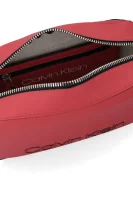 Дамска чанта за рамо POP Calvin Klein червен