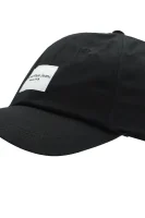 Бейзболна шапка Calvin Klein черен