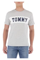 Тениска TJM PANEL LOGO | Regular Fit Tommy Jeans пепеляв