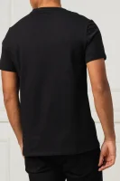 Тениска STICKER BOMB | Slim Fit GUESS черен