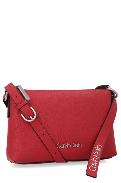 Дамска чанта за рамо Calvin Klein червен