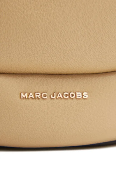 Кожено дамска чанта тип hobo Marc Jacobs бежов