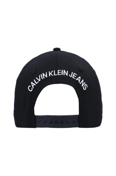 Бейзболна шапка CKJ ESSENTIALS Calvin Klein черен