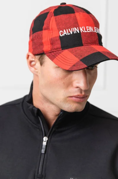 Бейзболна шапка J BUFFALO CHECK Calvin Klein червен