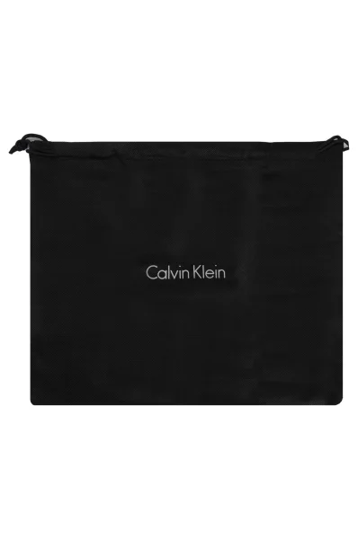 Репортерска чанта Calvin Klein черен