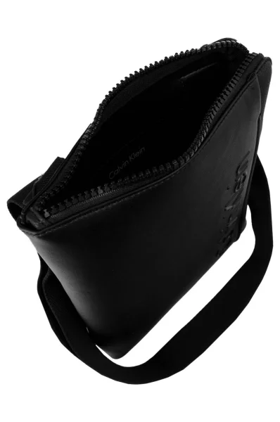Репортерска чанта ELEVATED LOGO FLAT Calvin Klein черен