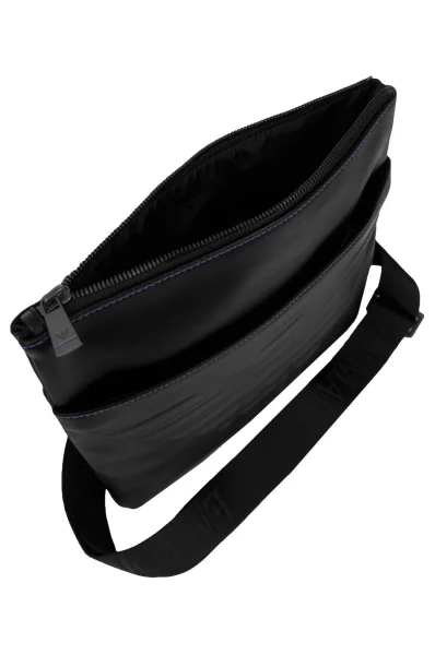 Чанта за рамо Emporio Armani черен