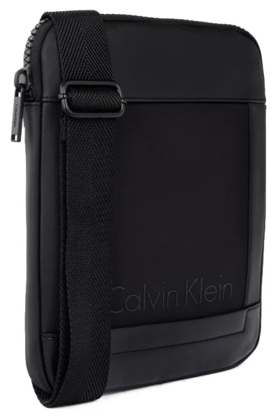 Reporter bag Caillou Calvin Klein черен